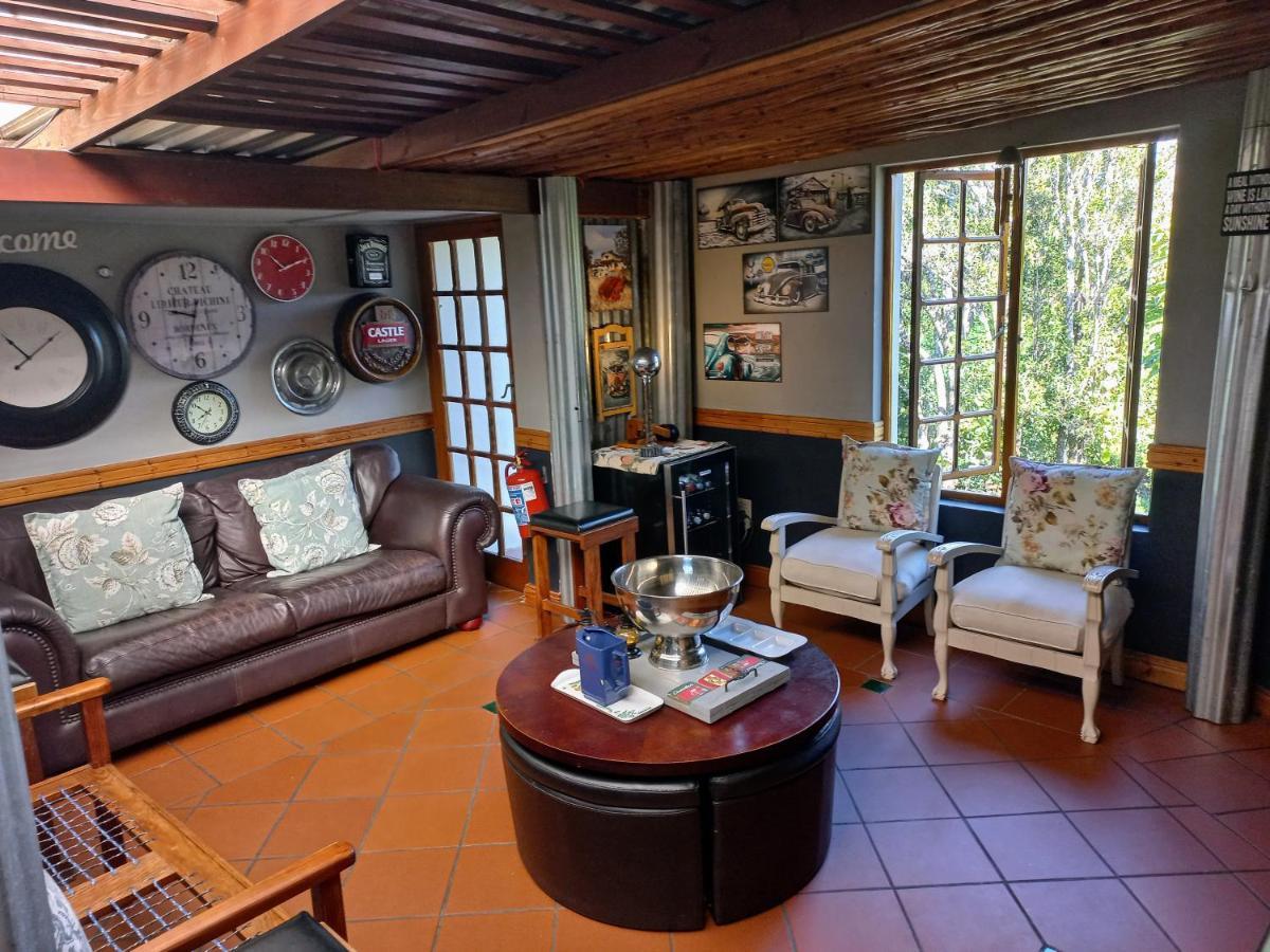 Woodleigh Guest Lodge อีสต์ลอนดอน ภายนอก รูปภาพ