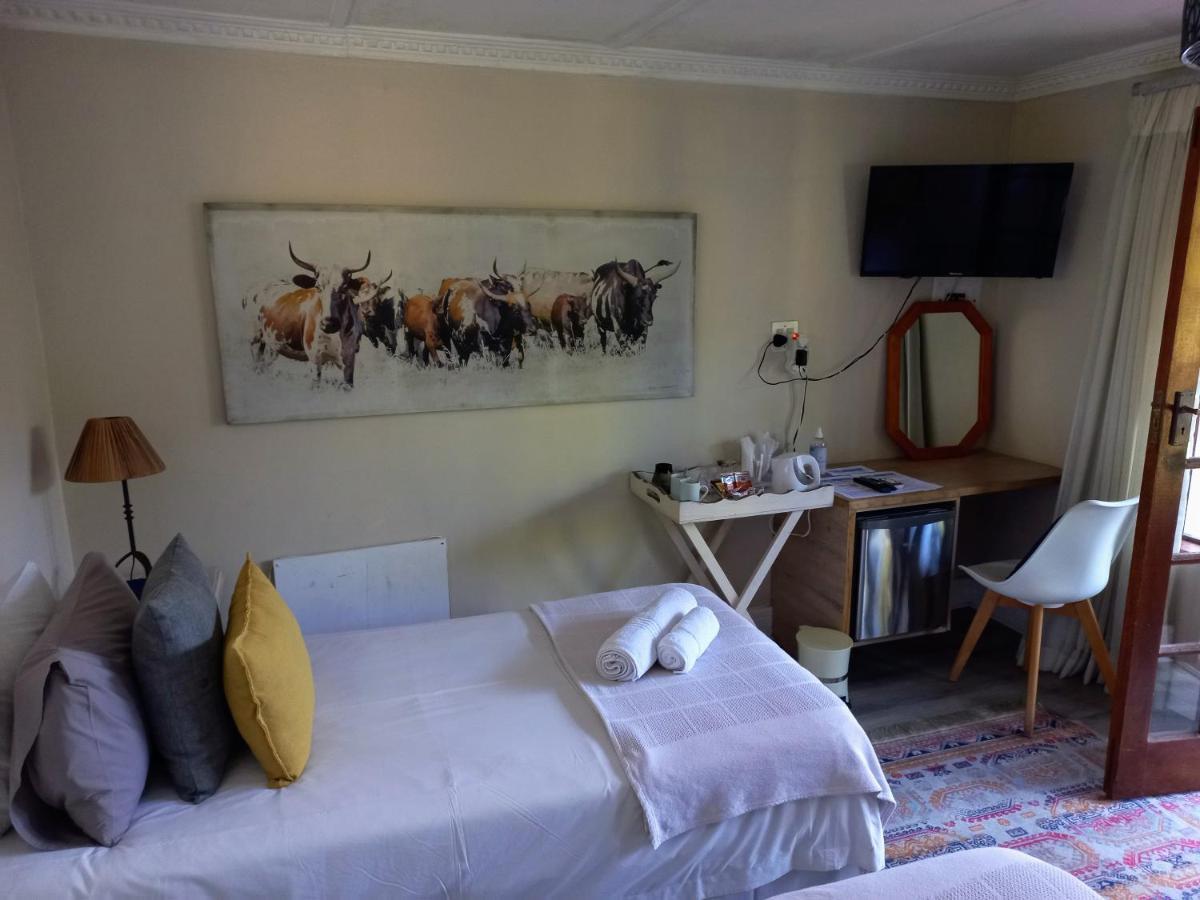 Woodleigh Guest Lodge อีสต์ลอนดอน ภายนอก รูปภาพ